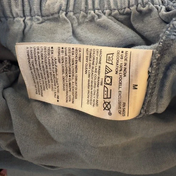 Old Navy Womens Chambray Jumpsuit Embroidered Ruffle Sleeves Boho‎ Summer Size M - Picture 5 of 5